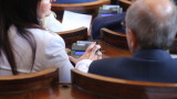  Депутатите актуализираха бюджета поради изтребителите 