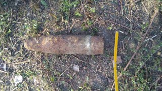 Военнослужещи от Сухопътните войски унищожиха невзривен боеприпас открит в землището