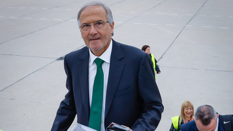 Дерменджиев обмисля промени в стартовия състав за мача със Славия