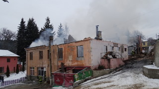 Депутатите помагат за възстановяването на читалището в Скребатно