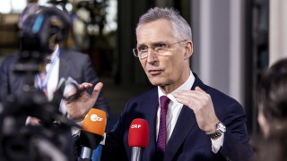 Генералният секретар на НАТО Йенс Столтенберг заяви че не изключва