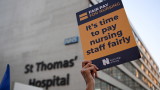  Медсестрите във Англия се подвигат на стачка за първи път от век 