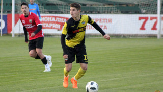 Ботев Пловдив се наложи с 2 0 над Ботев Гълъбово в