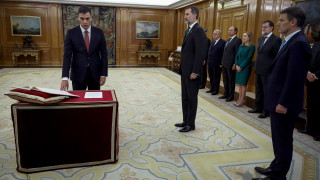 Педро Санчес се закле като премиер на Испания ден с