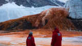 Антарктида, Кървавият водопад и какво е обяснението за този странен феномен