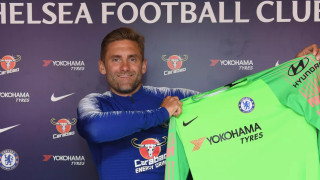 38 годишният вратар Робърт Грийн изненадващо беше привлечен от гранда Челси