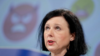Независимостта на съдебната система в България е под заплаха, предупреди Брюксел