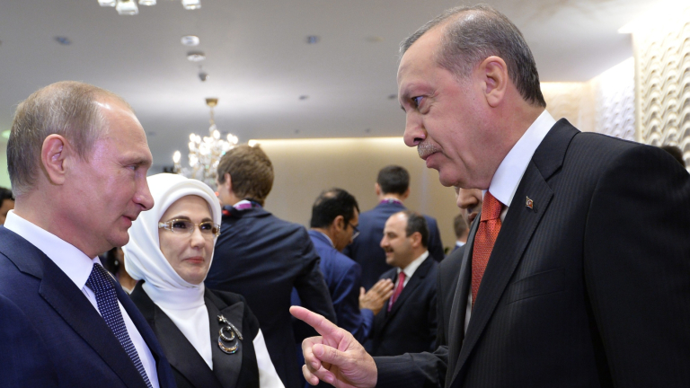 Путин и Ердоган имитирали сближаване, имало голямо недоверие