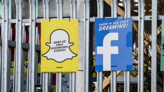 След като не успя да купи Snapchat, Facebook прави същото приложение