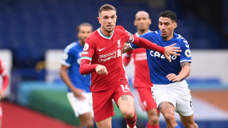 Капитанът на Ливърпул Джордан Хендерсън видя конспирация в употребата