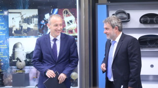 Министърът на образованието и науката Красимир Вълчев и министърът на