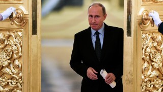 Президентът на Русия Владимир Путин пристигна в Иран за да