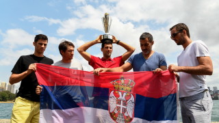 Бащата на Джокович към Федерер: Прибери се у дома, стига тенис, запиши се на ски!