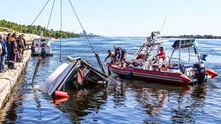 Собственикът на катамарана който се сблъска с шлеп в река