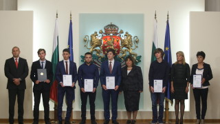 От 2003 година е традиция в Гербовата зала да се