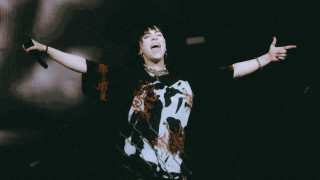 Преди време Били Айлиш бе обещала изненада на феновете си