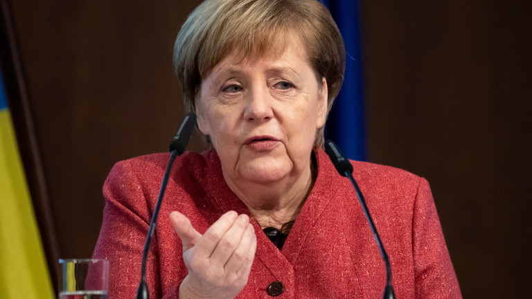Към единство и загърбване на политическите различие призова германците канцлерът