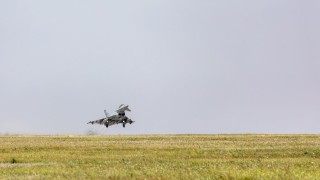 Британски изтребители прогониха руски самолет от въздушното пространство на НАТО в Черно море