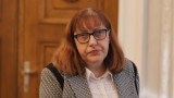 Радев взема кадър на Йотова за шеф на ЦИК