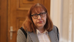 Радев взема кадър на Йотова за шеф на ЦИК