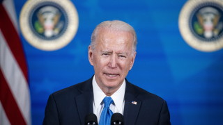 Президентът на САЩ Джо Байдън срещу COVID 19 от Johnson amp