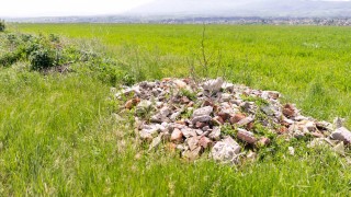 Полицаите да спират камионите със смет до нелегалното сметище край