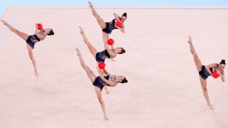 Българският национален ансамбъл по художествена гимнастика продължи с добрите си