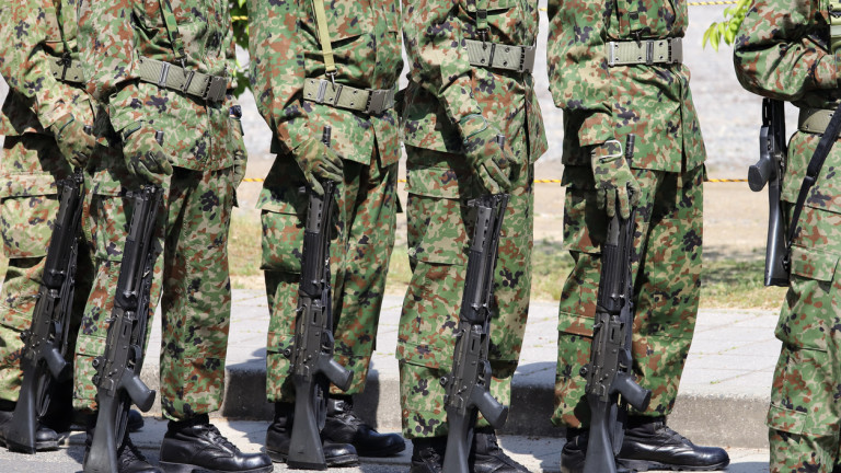 18-годишен японски войник е арестуван за стрелба на полигон на