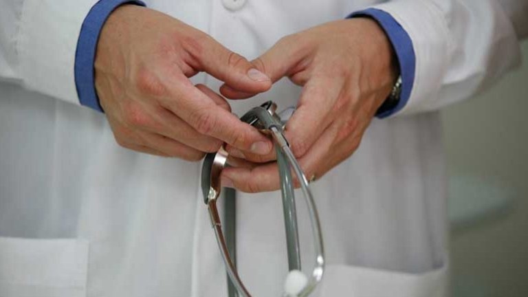 Лекарите със задължителна застраховка от болниците