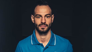 Халфът на Левски Симеон Славчев използва профила си в социалната