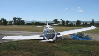 Инцидент с учебен самолет на летище „Приморско"