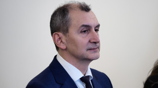 Здравният министър Михаил Околийски и финансовият министър Георги Клисурски проверяват