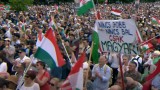  Хиляди унгарци стачкуваха против Орбан в Дебрецен 