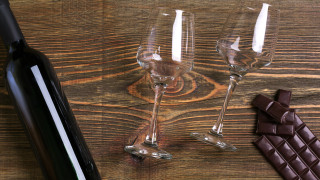 Цените на шоколада и виното няма да спрат да поскъпват