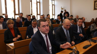 Валежите вдигнали притока към "Студена", вода ще има до април