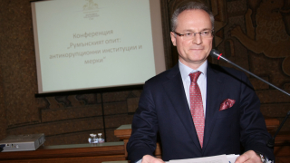 Борбата с корупцията да не е само в съда, призова шефът на ВКС