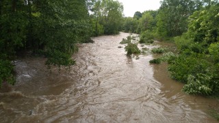 Черни води потекоха в няколко реки в Благоевградско