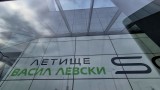 Един човек пренощува в ареста, а друг в болница след саморазправа на летището в София