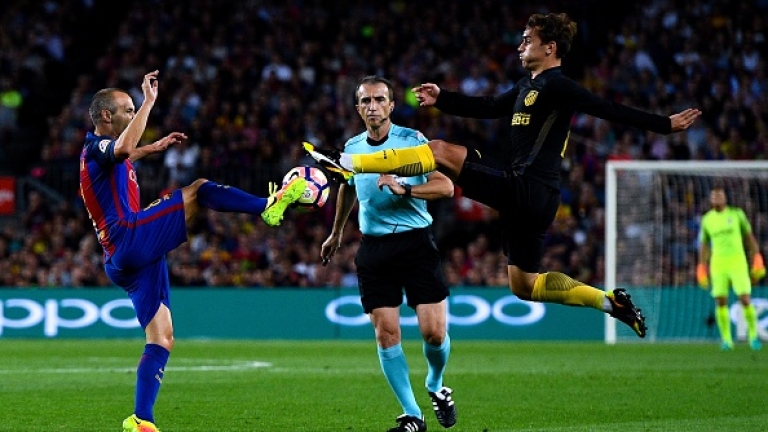 В Англия: Антоан Гризман може да избере Барселона пред Манчестър Юнайтед 