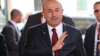 Външният министър на Турция повтори настояването на страната си иракските