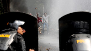 Шестима души загинаха а повече от 200 души са ранени