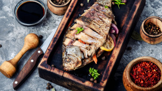 Как да приготвим бързо и лесно шарана този Никулден