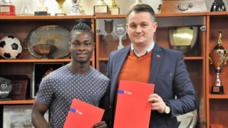 Ишмаел Байду официално не е футболист на Септември Състезателят бе