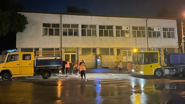 Проливен дъжд се изля над Стара Загора