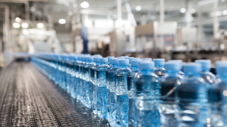 От Държавен резерв пращат нови 200 000 литра бутилирана вода на община Свищов