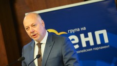 Желязков зове Радев да оттегли референдума за еврото