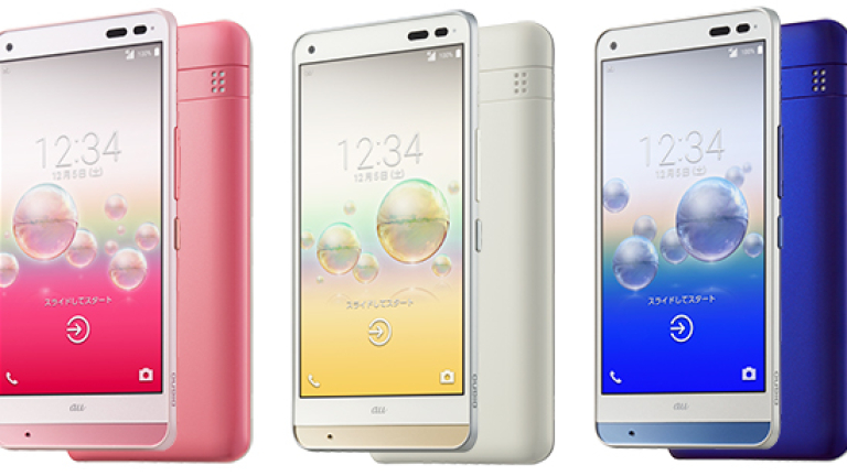 Японска компания пусна смартфон, който се мие с топла вода и сапун (ВИДЕО)