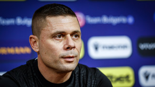 Националният селекционер Александър Димитров има намерение да направи промени във всички линии за