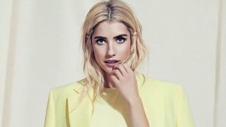 Ема Робъртс показа бременното си коремче с уникална снимка в