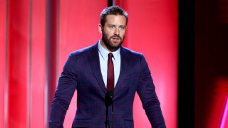 Около Арми Хамър е доста напечено през последните няколко седмици и